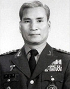 General Gi-baek Lee picture