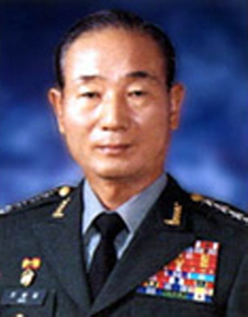 General Young-gil Cho  picture
